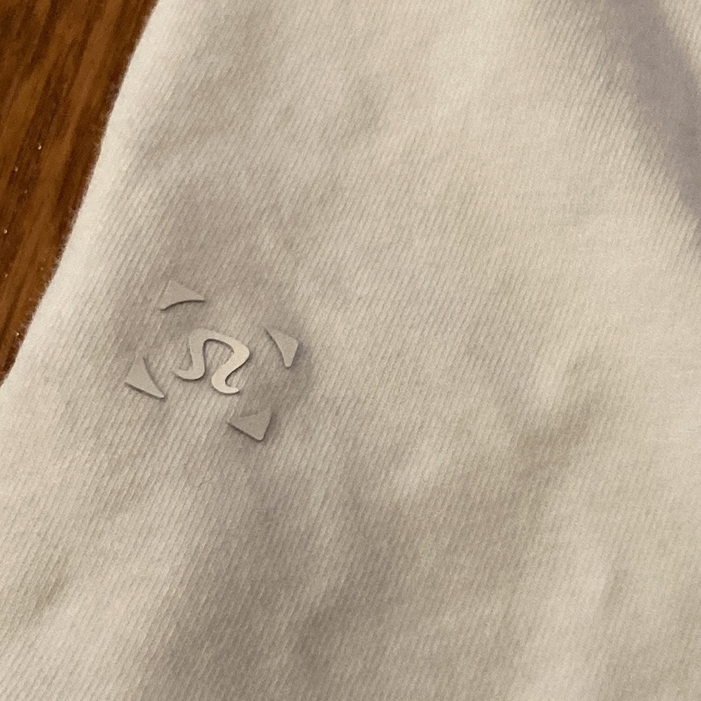 Lululemon 5 Year Basic Long Sleeve White - Picture 9 of 9
